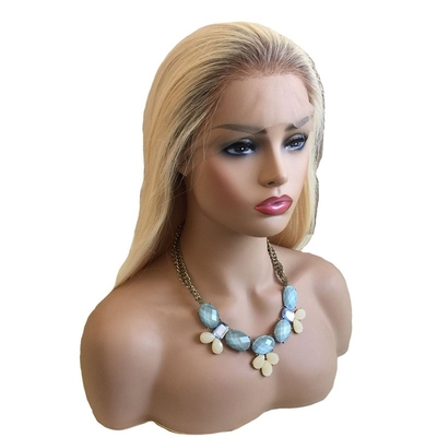 Weich und glänzend 613 Blonde Ombre Highlight Human Hair Handgebundene Perücke für europäische Frauen